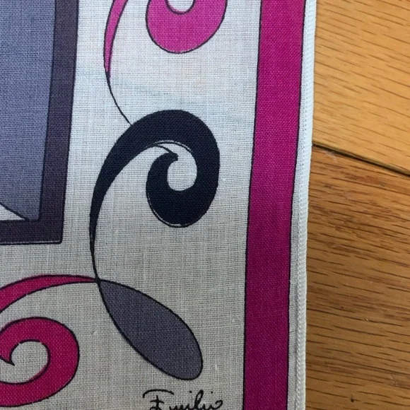 Emilio Pucci Fuchsia and Black Swirl Corton Scarf - Picture 2 of 5